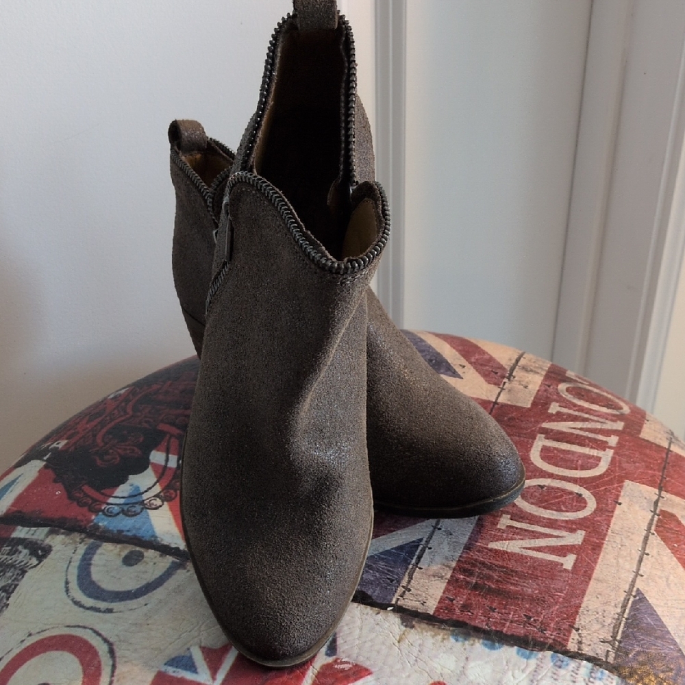 Brushed Brown Suede Lucky Brand Ankle Boots 9M Zippers